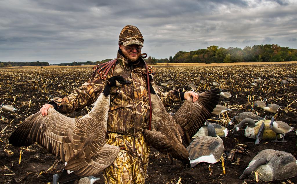 Охотник с добычей.