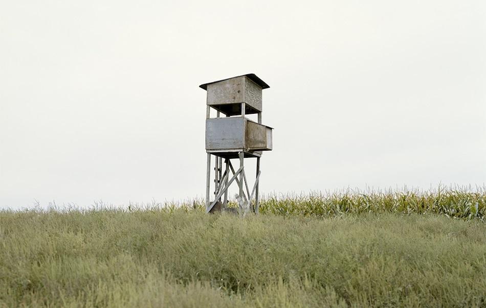 Вышка на краю поля