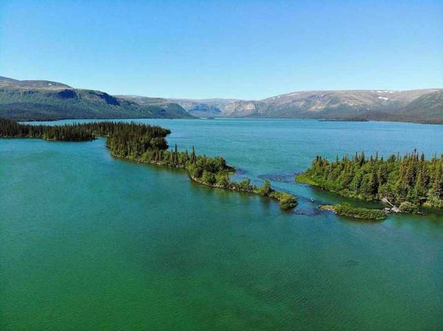 Ловозеро Рыбалка на реке Варзуга на Кольском полуострове