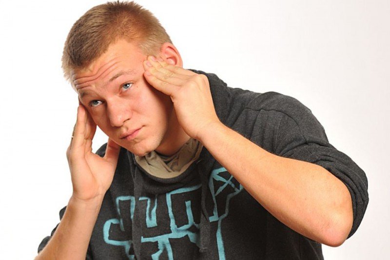 болит голова