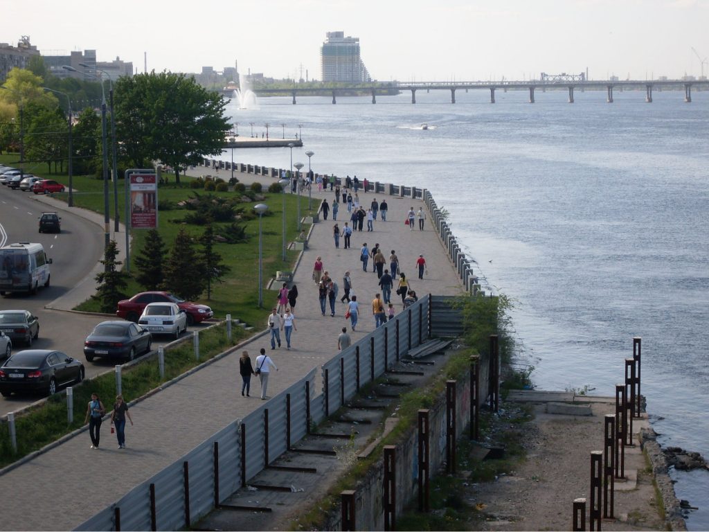 Набережная на Малиновского