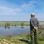 Вода медленно падает в Астраханской области