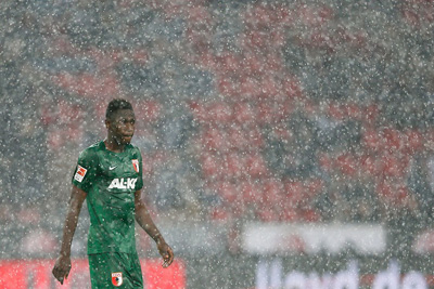 Футбол под снегом