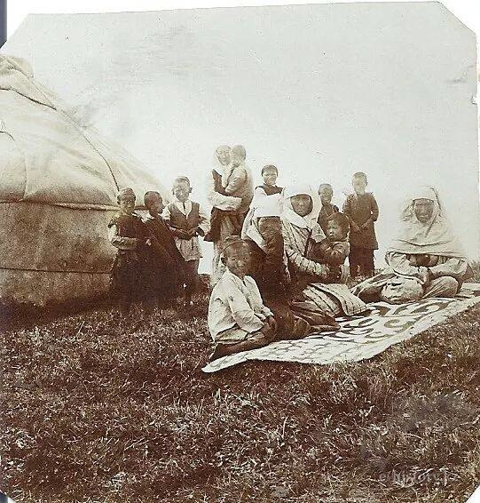 Казахские приметы: от колыбели до старости