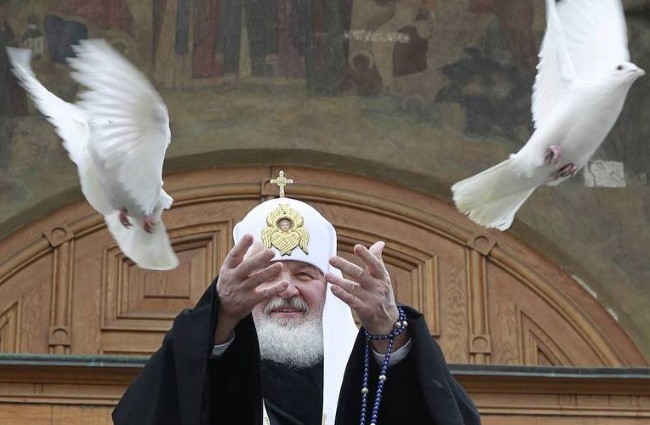 выпуск голубей на Блоговещенье