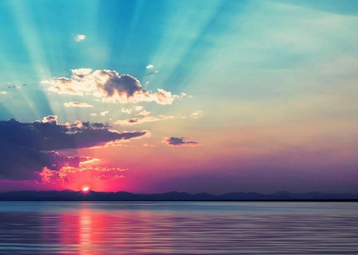 Солнце село за облака