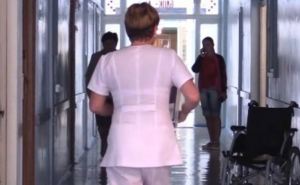 В Станице Луганской женщина с ножом напала на мужчину