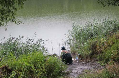 На карася под дождем