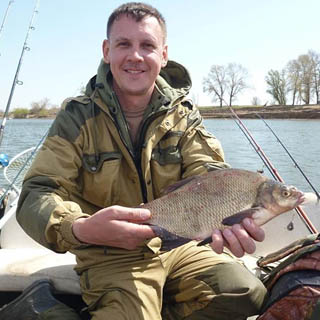 Фото: рыбалка в апреле на Ахтубе