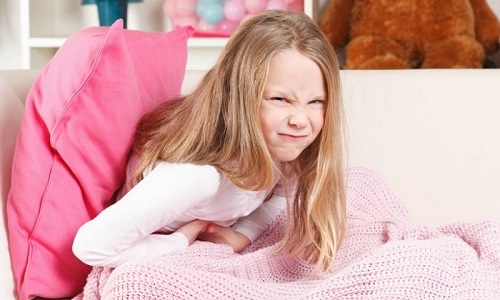 У детей панкреатит легко перепутать с гастритом и дисбактериозом кишечника