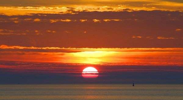 Физика объясняет явления, но не эмоции