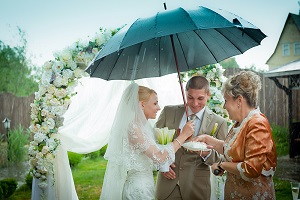 дождь на свадьбу – примета 1