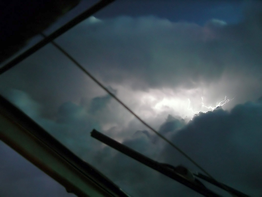 Опасные метеоявления, влияющие на безопасность полётов и как с ними бороться