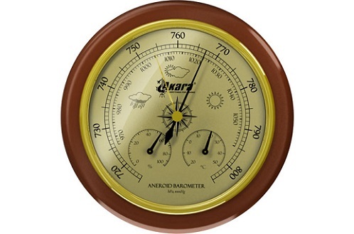 Атмосферное давление для рыбалки: влияние изменений погоды на клев