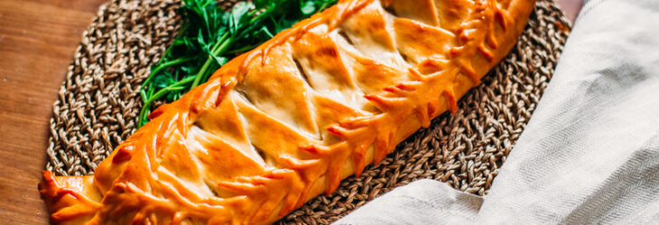 пирог в форме рыбы